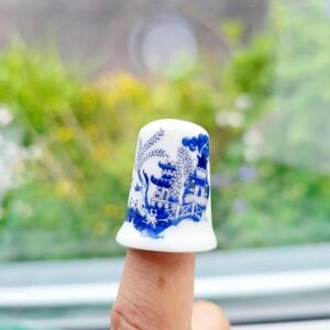 Vintage Japanese City House Garden Scene Bone China Thimble